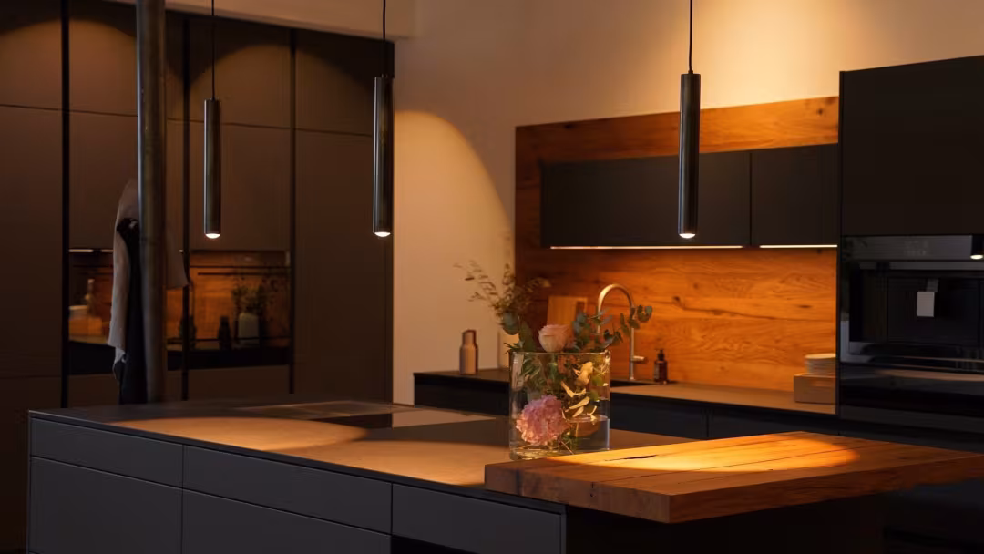 Handgemachte Arundo Design Pendelleuchte aus Holz im 3er Set von LeuchtNatur, umweltfreundlich und elegant. - das Bild 2