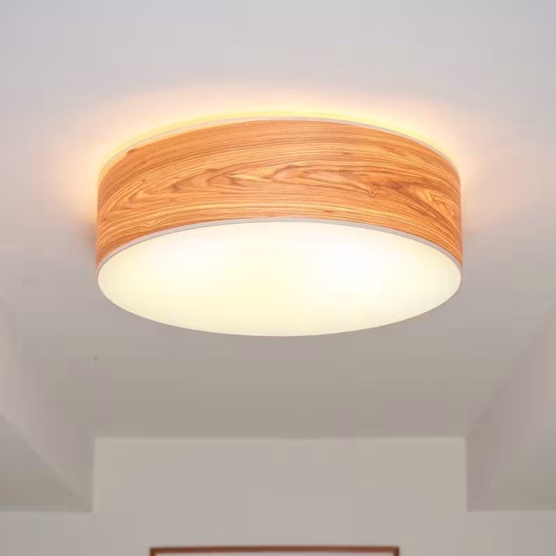 Handgefertigte Deckenleuchte Discus aus Kernbuche, umweltfreundlich, elegant und langlebig, bei LeuchtNatur kaufen.