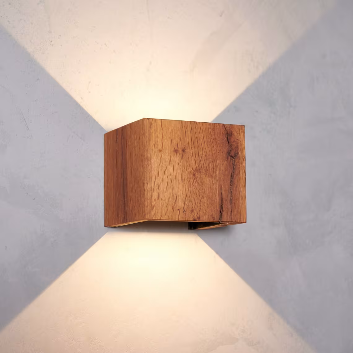 „Cubus Holz Wandlampe aus Eiche rustikal, handgemacht, umweltfreundlich, Premium-Qualität, 5 Jahre Garantie“ - das Bild 1