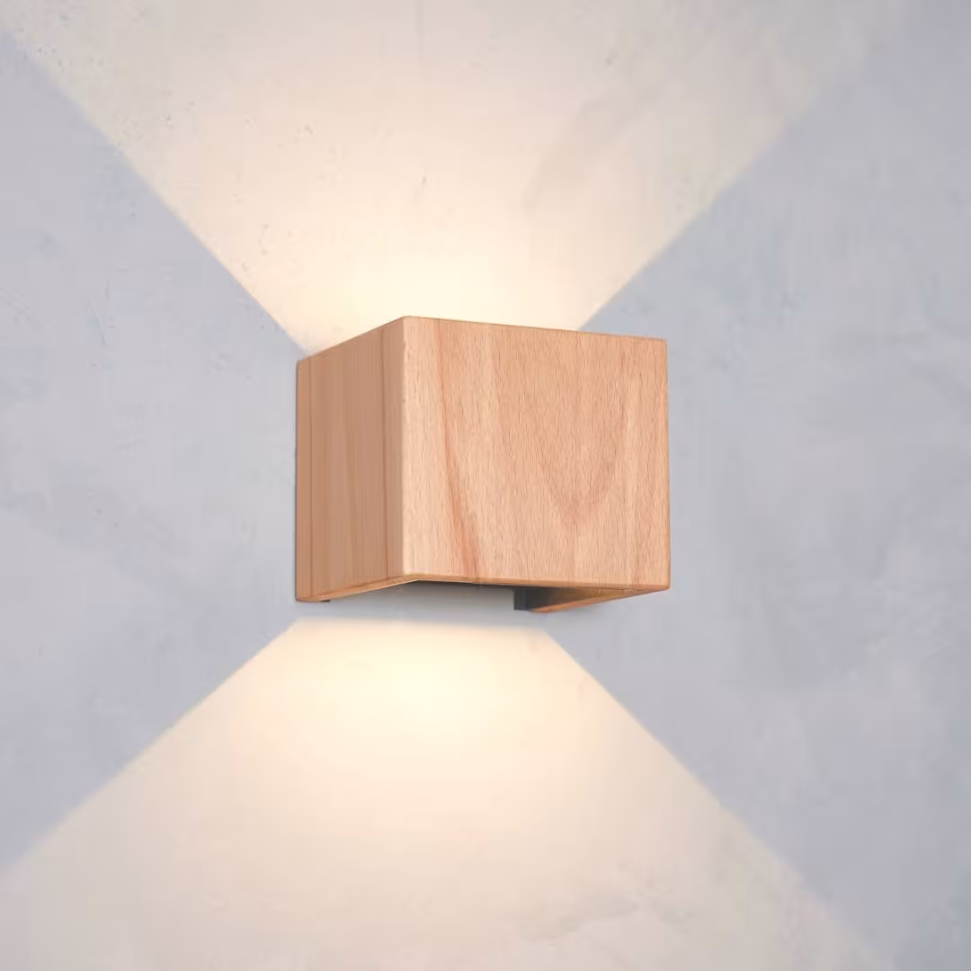 Cubus Holz Wandlampe von LeuchtNatur in Kernbuche, handgefertigt, umweltfreundlich, Premium-Qualität. - das Bild 1