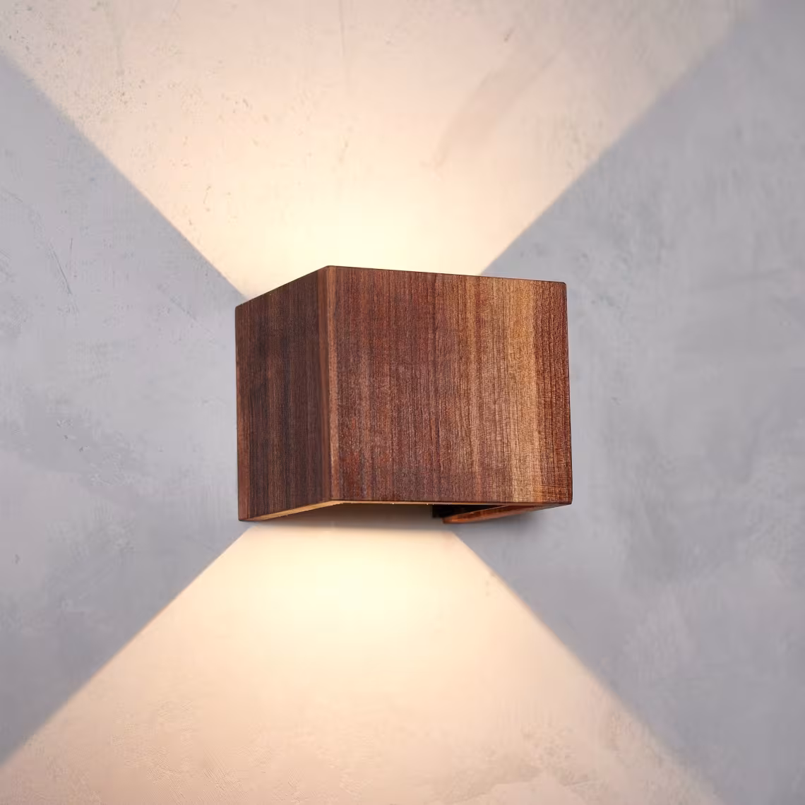 Cubus Holz Wandlampe aus Nussbaum, handgefertigt, umweltfreundlich, Premium-Qualität, 5 Jahre Garantie. - das Bild 1