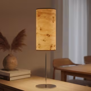 Tischlampen fürs Esszimmer auf Sideboard - Designer Akzentbeleuchtung aus Holz für dekorative Atmosphäre